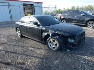 2013 Audi A4 Premium Plus z VIN WAUFFAFL9DN039756, wystawiony jako IAAI lot #42040072 z przebiegiem 68 608 mil mil oraz . Historia ofert i sprzedaży dostępna na DreamBid. Obrazek 1.