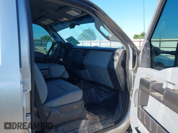 2015 Ford F-250 with VIN 1FD7W2BT5FEB96380, listed as a IAAI auction lot 42183032 with 61,599 mi miles and . Bid and sale history available at DreamBid. Image 5.