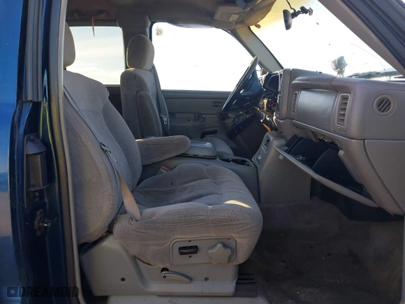 2000 Chevrolet Silverado 1500 LT with VIN 1GCEK19T9YE352379, listed as a IAAI auction lot 41306707 with 154,191 mi miles. Bid and sale history available at carsss.com. Image 5.