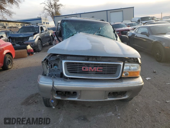 2003 GMC Sonoma SLS with VIN 1GTDT13X73K124122, listed as a Copart auction lot 77460223 with 205,208 mi miles and Non Repairable. Bid and sale history available at DreamBid. Image 5.