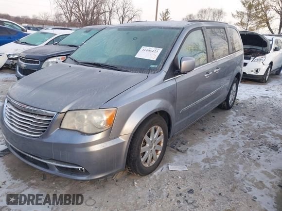 2014 Chrysler Town & Country Touring z VIN 2C4RC1BG2ER131605, wystawiony jako IAAI lot #41406423 z przebiegiem 167 567 mil mil oraz . Historia ofert i sprzedaży dostępna na DreamBid. Obrazek 17.