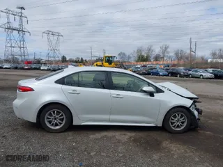 2022 Toyota Corolla Hybrid LE with VIN JTDEAMDE5N3000761, listed as a IAAI auction lot 41724487 with 134,135 mi miles. Bid and sale history available at carsss.com. Image 12.