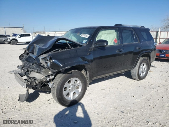 2022 Toyota 4Runner SR5 with VIN JTEEU5JR0N5260179, listed as a Copart auction lot 42678145 with 0 mi miles and Salvage Title. Bid and sale history available at carsss.com. Image 1.