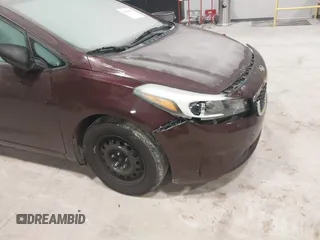 2017 Kia Forte LX with VIN 3KPFK4A78HE061493, listed as a IAAI auction lot 41580452 with 172,908 mi miles and . Bid and sale history available at carsss.com. Image 6.