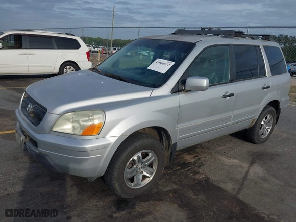 2003 Honda Pilot EX with VIN 2HKYF18533H582271, listed as a IAAI auction lot 41960072 with 240,567 mi miles. Bid and sale history available at carsss.com. Image 2.