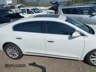 2016 Buick LaCrosse Leather with VIN 1G4GB5G33GF112574, listed as a IAAI auction lot 41995535 with 98,553 mi miles. Bid and sale history available at carsss.com. Image 13.