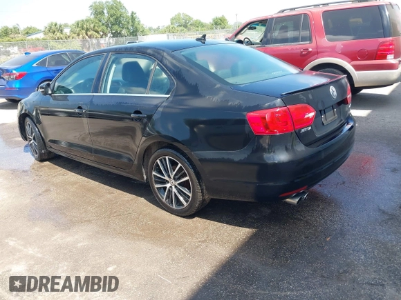 2013 Volkswagen Jetta Sedan SE with VIN 3VWDP7AJ2DM414880, listed as a IAAI auction lot 41652006 with 136,649 mi miles. Bid and sale history available at carsss.com. Image 3.