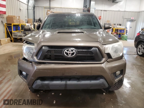 2013 Toyota Tacoma with VIN 3TMLU4EN1DM108966, listed as a Copart auction lot 60998825 with 171,583 mi miles and Clean title. Bid and sale history available at DreamBid. Image 5.