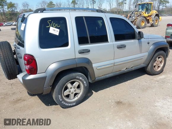 2006 Jeep Liberty Sport z VIN 1J4GL48K26W147004, wystawiony jako IAAI lot #42079926 z przebiegiem Nie podano mil oraz . Historia ofert i sprzedaży dostępna na DreamBid. Obrazek 4.