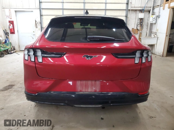 2022 Ford Mustang Mach-E Premium z VIN 3FMTK3SUXNMA56049, wystawiony jako Copart lot #55595135 z przebiegiem Nie podano mil oraz Szkoda całkowita • Salvage title. Historia ofert i sprzedaży dostępna na DreamBid. Obrazek 6.