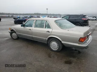 1989 Mercedes-Benz 420 420SEL with VIN WDBCA35E1KA465561, listed as a Copart auction lot 61400034 with 95,852 mi miles and Non Repairable. Bid and sale history available at carsss.com. Image 2.