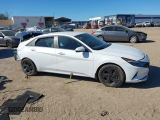 2022 Hyundai Elantra SEL z VIN 5NPLS4AG5NH070288, wystawiony jako IAAI lot #41253844 z przebiegiem 47 155 mil mil oraz . Historia ofert i sprzedaży dostępna na DreamBid. Obrazek 14.