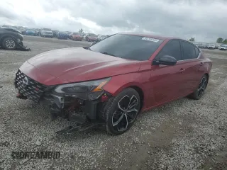 2023 Nissan Altima SR z VIN 1N4BL4CV0PN406829, wystawiony jako Copart lot #54709355 z przebiegiem 28 499 mil mil oraz Szkoda całkowita • Salvage title. Historia ofert i sprzedaży dostępna na DreamBid. Obrazek 1.