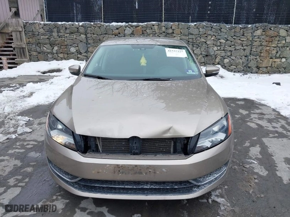 2015 Volkswagen Passat 1.8T Limited Edition with VIN 1VWAS7A34FC016495, listed as a IAAI auction lot 41537227 with 147,197 mi miles. Bid and sale history available at carsss.com. Image 12.