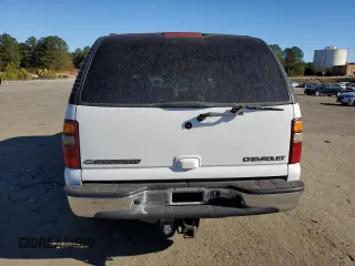 2002 Chevrolet Suburban LT with VIN 1GNEC16Z82J193463, listed as a Copart auction lot 84027284 with 222,502 mi miles and Salvage Title. Bid and sale history available at carsss.com. Image 6.