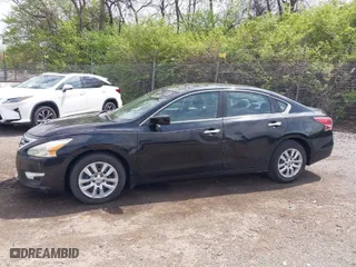 2014 Nissan Altima 2.5 S with VIN 1N4AL3AP2EC193918, listed as a IAAI auction lot 42038404 with 196,162 mi miles. Bid and sale history available at carsss.com. Image 6.
