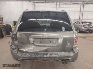 2007 Honda Pilot EX-L with VIN 2HKYF18767H538207, listed as a IAAI auction lot 41747624 with 214,026 mi miles. Bid and sale history available at carsss.com. Image 17.
