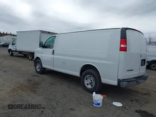 2018 Chevrolet Express Cargo with VIN 1GCWGAFPXJ1290498, listed as a IAAI auction lot 42047738 with 61,466 mi miles and . Bid and sale history available at DreamBid. Image 3.