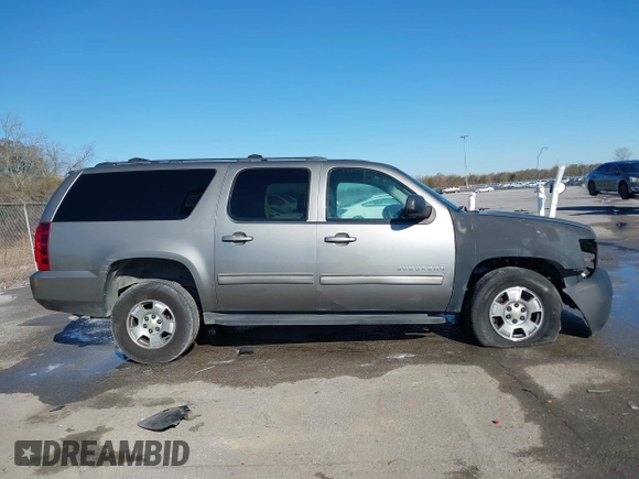 2012 Chevrolet Suburban LS with VIN 1GNSCHE0XCR260405, listed as a IAAI auction lot 41392088 with 183,924 mi miles. Bid and sale history available at carsss.com. Image 13.