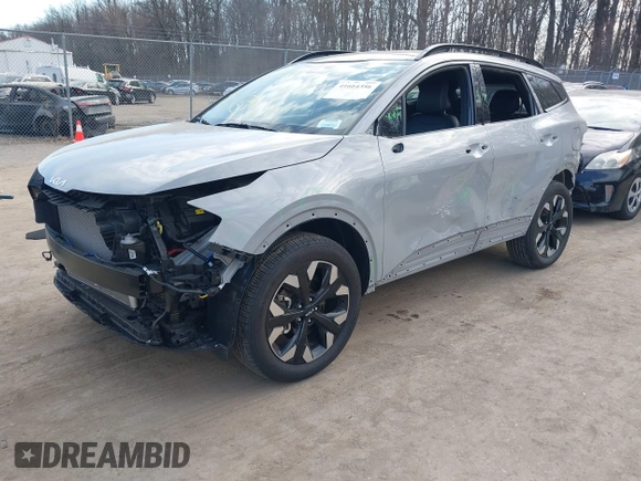 2024 Kia Sportage X-Line with VIN 5XYK6CDF5RG156016, listed as a IAAI auction lot 41664356 with 5,386 mi miles and . Bid and sale history available at carsss.com. Image 2.