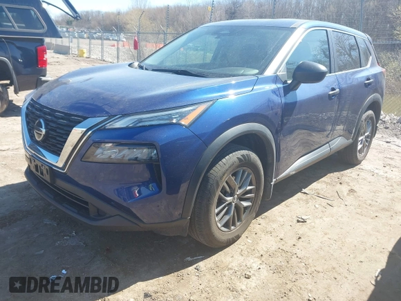 2021 Nissan Rogue S z VIN 5N1AT3AB7MC849121, wystawiony jako IAAI lot #42040310 z przebiegiem 32 914 mil mil oraz . Historia ofert i sprzedaży dostępna na DreamBid. Obrazek 2.