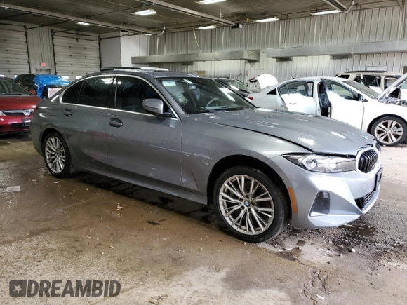 2024 BMW 3 Series 330i xDrive z VIN 3MW89FF03R8E39440, wystawiony jako Copart lot #58980965 z przebiegiem 32 699 mil mil oraz Czysty tytuł • Clean title. Historia ofert i sprzedaży dostępna na DreamBid. Obrazek 4.