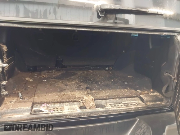 2018 Jeep Wrangler Unlimited Sport S с VIN 1C4HJXDG2JW179396, выставлен на аукционе IAAI как лот 41629534 с пробегом Не указан миль и . История ставок и продаж доступна на DreamBid. Изображение 12.