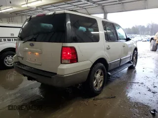 2003 Ford Expedition Special Service z VIN 1FMPU16L93LB57678, wystawiony jako Copart lot #44445405 z przebiegiem 287 781 mil mil oraz Szkoda całkowita • Salvage title. Historia ofert i sprzedaży dostępna na DreamBid. Obrazek 3.