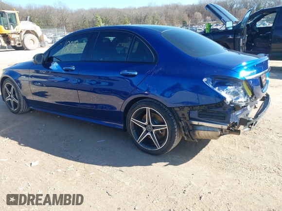 2018 Mercedes-Benz C 43 AMG z VIN 55SWF6EB2JU261301, wystawiony jako IAAI lot #41911808 z przebiegiem 59 707 mil mil oraz . Historia ofert i sprzedaży dostępna na DreamBid. Obrazek 3.