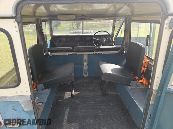 1976 Land Rover Defender с VIN 90123300A, выставлен на аукционе Copart как лот 81744514 с пробегом Не указан миль и Чистый • Clean title. История ставок и продаж доступна на DreamBid. Изображение 6.