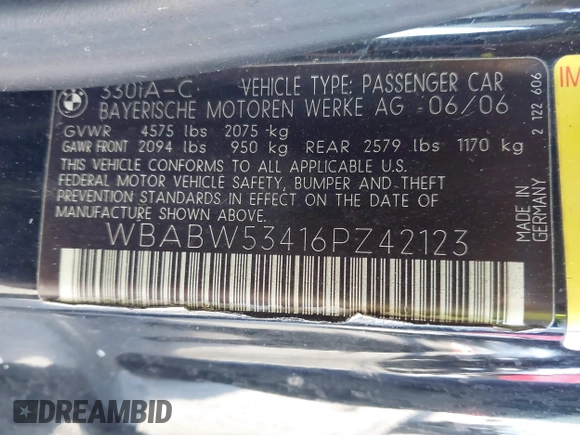 2006 BMW 3 Series 330Ci with VIN WBABW53416PZ42123, listed as a IAAI auction lot 40662101 with 177,364 mi miles. Bid and sale history available at carsss.com. Image 9.