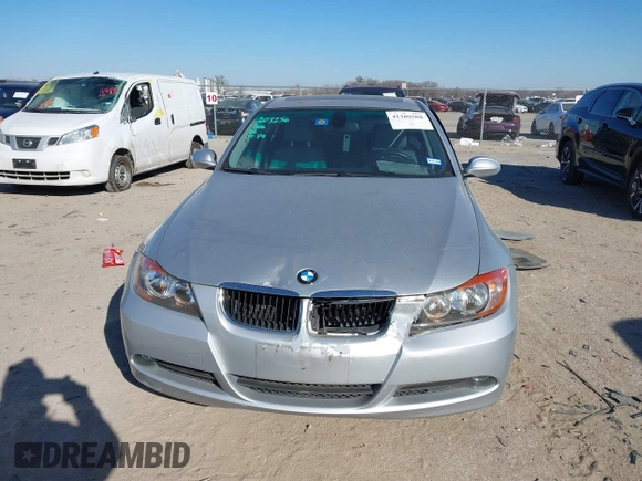 2007 BMW 3 Series 328i z VIN WBAVA33517KX73521, wystawiony jako IAAI lot #41389508 z przebiegiem 76 267 mil mil oraz . Historia ofert i sprzedaży dostępna na DreamBid. Obrazek 12.