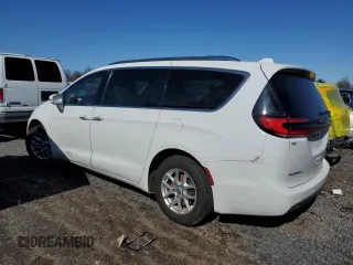 2021 Chrysler Pacifica Touring L with VIN 2C4RC1BGXMR532883, listed as a Copart auction lot 50173485 with 154,431 mi miles and Salvage Title. Bid and sale history available at DreamBid. Image 2.