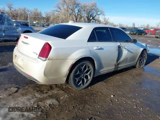 2019 Chrysler 300 S with VIN 2C3CCAGG8KH542723, listed as a IAAI auction lot 41214612 with Not provided miles and . Bid and sale history available at DreamBid. Image 4.