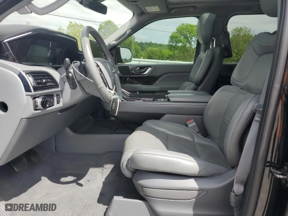 2018 Lincoln Navigator Select with VIN 5LMJJ2JT4JEL20313, listed as a Copart auction lot 54561755 with 231,581 mi miles and Clean Title. Bid and sale history available at carsss.com. Image 7.
