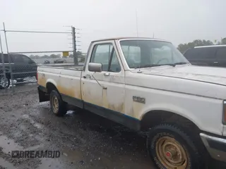 1988 Ford F-150 with VIN 2FTEF14Y6JCA33783, listed as a IAAI auction lot 42519893 with 1,135 mi miles and . Bid and sale history available at DreamBid. Image 12.