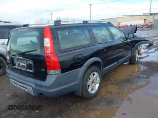 2005 Volvo XC70 with VIN YV1SZ592151179550, listed as a IAAI auction lot 41222836 with 167,857 mi miles and . Bid and sale history available at DreamBid. Image 4.