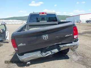 2018 Ram 1500 SLT z VIN 1C6RR7GM3JS230739, wystawiony jako IAAI lot #39968112 z przebiegiem 175 151 mil mil oraz . Historia ofert i sprzedaży dostępna na DreamBid. Obrazek 17.