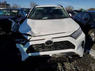 2023 Toyota RAV4 XLE with VIN 2T3P1RFV4PW339921, listed as a Copart auction lot 89266675 with 35,580 mi miles and Salvage Title. Bid and sale history available at carsss.com. Image 5.