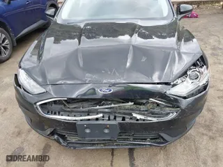 2019 Ford Fusion Hybrid SE with VIN 3FA6P0LU8KR106192, listed as a IAAI auction lot 41917627 with 89,684 mi miles. Bid and sale history available at carsss.com. Image 6.