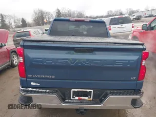 2024 Chevrolet Silverado 1500 LT with VIN 1GCPDKEK9RZ280356, listed as a IAAI auction lot 41074093 with 5,586 mi miles. Bid and sale history available at carsss.com. Image 16.