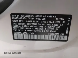 2016 Volkswagen Passat SE z VIN 1VWBT7A37GC027073, wystawiony jako IAAI lot #41073634 z przebiegiem 72 563 mil mil oraz . Historia ofert i sprzedaży dostępna na DreamBid. Obrazek 9.