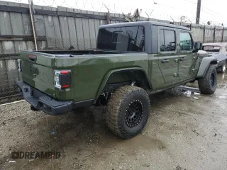 2022 Jeep Gladiator Willys z VIN 1C6HJTAG3NL170069, wystawiony jako Copart lot #45163635 z przebiegiem 30 521 mil mil oraz Szkoda całkowita • Salvage title. Historia ofert i sprzedaży dostępna na DreamBid. Obrazek 3.