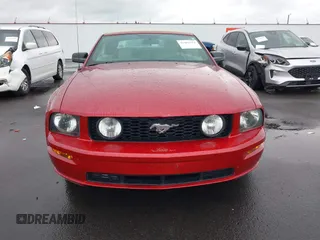 2006 Ford Mustang GT Deluxe with VIN 1ZVHT85H265254423, listed as a IAAI auction lot 41482622 with 122,049 mi miles. Bid and sale history available at carsss.com. Image 12.