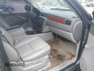 2007 Chevrolet Tahoe LT z VIN 1GNFK13077J372162, wystawiony jako IAAI lot #42656552 z przebiegiem 218 352 mil mil oraz . Historia ofert i sprzedaży dostępna na DreamBid. Obrazek 5.