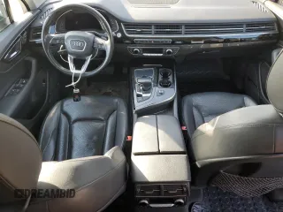 2017 Audi Q7 Premium Plus with VIN WA1LAAF73HD002389, listed as a Copart auction lot 45094155 with 107,686 mi miles and Salvage Title. Bid and sale history available at carsss.com. Image 8.