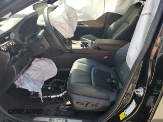 2023 Toyota Venza LE z VIN JTEAAAAH6PJ121045, wystawiony jako Copart lot #51628725 z przebiegiem Nie podano mil oraz Szkody całkowita. Historia ofert i sprzedaży dostępna na DreamBid. Obrazek 7.
