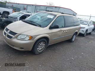 2001 Dodge Caravan Sport with VIN 2B4GP44301R297278, listed as a IAAI auction lot 42158226 with 158,039 mi miles and . Bid and sale history available at carsss.com. Image 2.