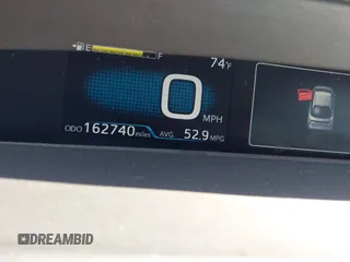 2016 Toyota Prius Two z VIN JTDKBRFU8G3007885, wystawiony jako IAAI lot #41980383 z przebiegiem 162 740 mil mil oraz . Historia ofert i sprzedaży dostępna na DreamBid. Obrazek 7.