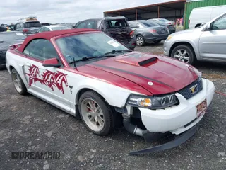 2002 Ford Mustang GT Deluxe z VIN 1FAFP45X62F165902, wystawiony jako IAAI lot #41814507 z przebiegiem 129 528 mil mil oraz . Historia ofert i sprzedaży dostępna na DreamBid. Obrazek 1.